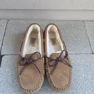 Ugg Dakota Moccasins Chestnut Size 7